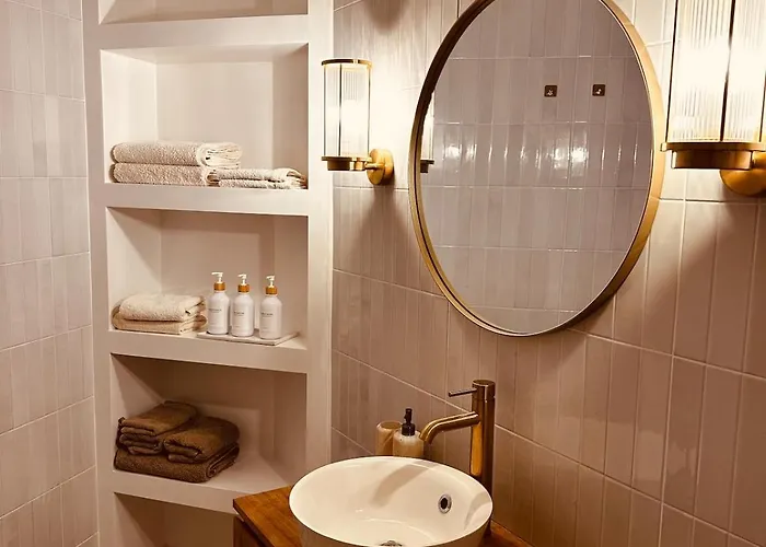 Natural Ambience New St. Paul's Bay